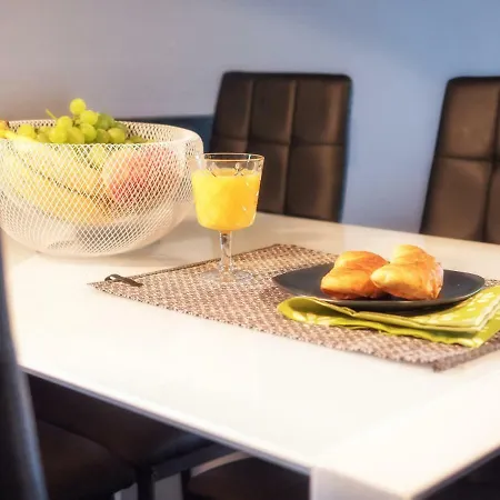 Vista Center Apartmán *